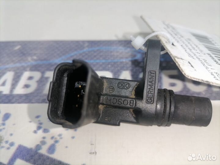 Датчик распредвала Peugeot 308