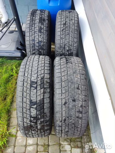 Bridgestone Blizzak DM-V1 245/65 R17 107R