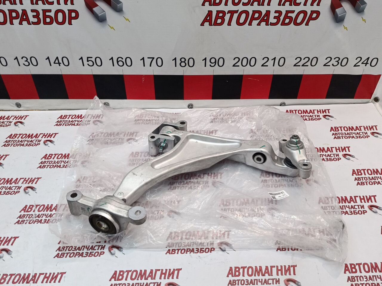 Рычаг передний левый Lixiang L6