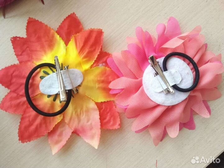 Бантики и украшения для волос