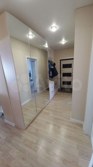 2-к. квартира, 87 м², 6/10 эт.