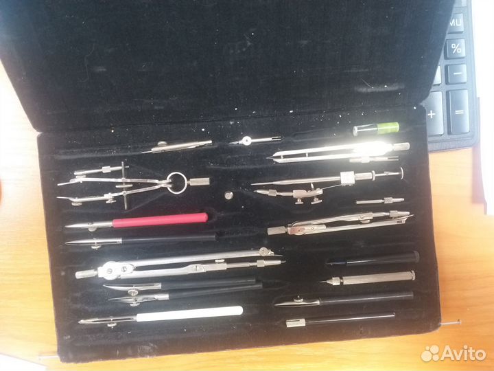 Готовальня уп-24Л и уп-32Л