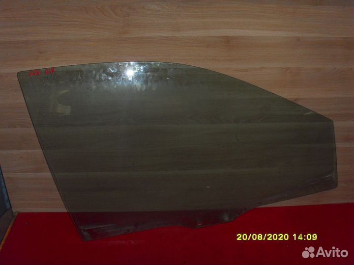 Стекло двери правое переднее L12058511 Mazda MPV 2