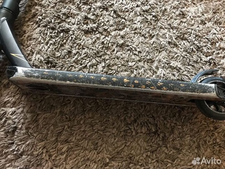 Трюковой самокат blunt colt s4