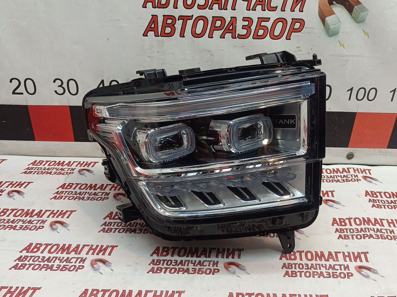 Фара передняя правая Tank 500