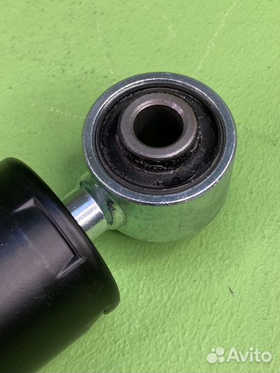 Амортизатор кабины задн горизонтальный 236-255 О/О