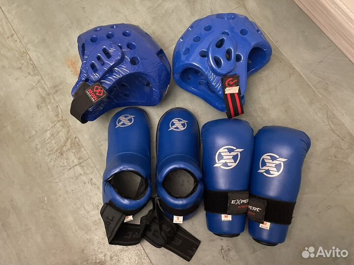 Оборудование тхэквондо итф (перчатки, футы, шлем)