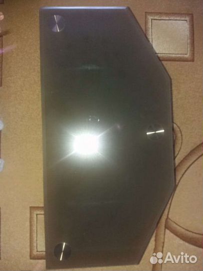 Тумба под телевизор стеклянная