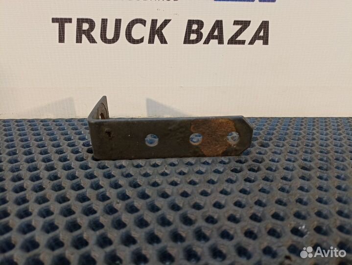 Кронштейн Г-образный Daf XF105, Man TGA, Volvo FH