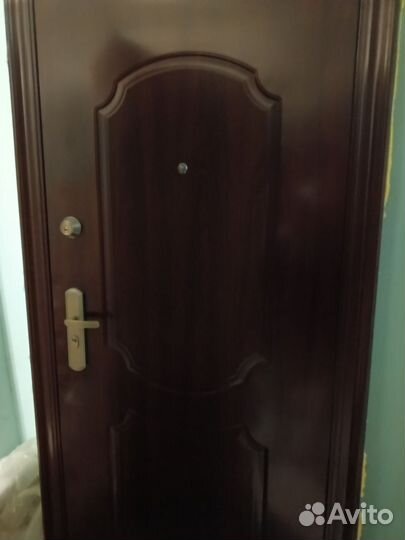 Дверь входная металлическая