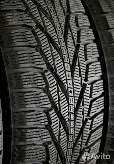 Nokian Tyres Hakkapeliitta R2 SUV 235/55 R19 105R