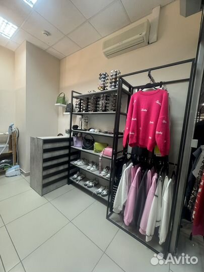 Продам магазин одежды