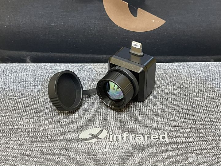 Тепловизор Xinfrared Thermal Eye T2 Pro (iOS)
