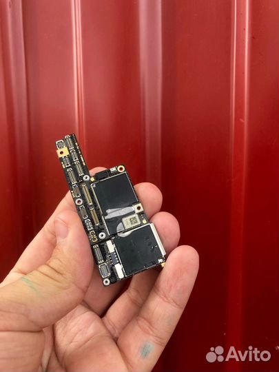 iPhone на запчасти