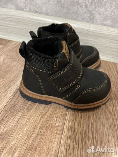 Ботинки осенние