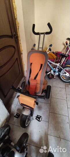 Трехколесный детский велосипед с ручкой бу