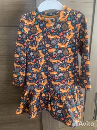 Платье для девочки 98 состояние нового