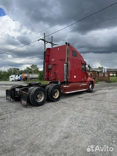 Freightliner Century Class с полуприцепом, 2000