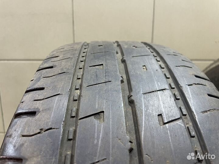 Nokian Tyres Hakka C2 215/70 R15C 107R