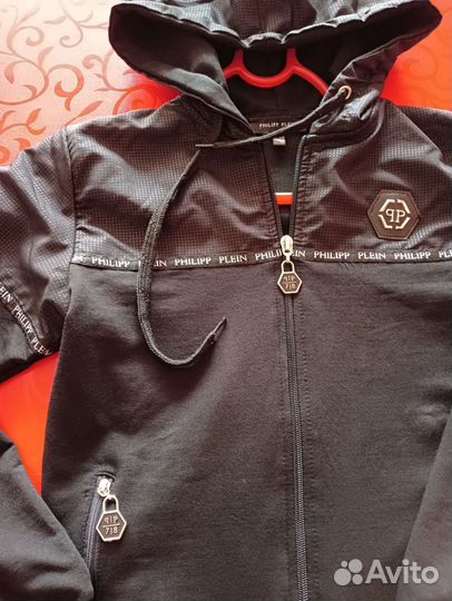 Продается спортивный костюм производства Турция