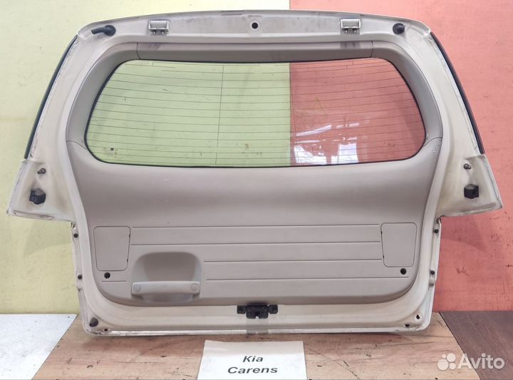 Крышка багажника Kia Carens, 2004г
