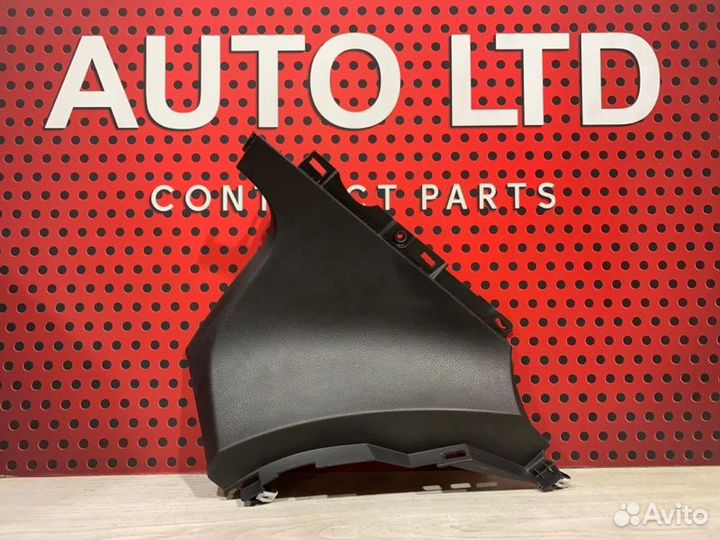 Обшивка салона Jeep Grand Cherokee WK2 2016