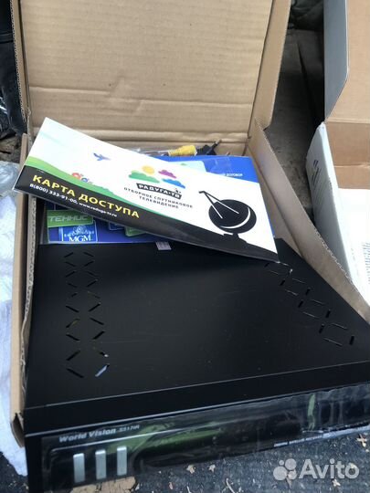 Спутниковый ресивер Word Vision S5171R