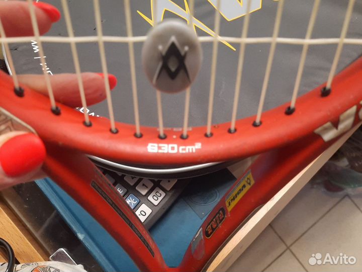 Теннисная ракетка