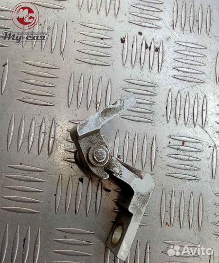 Петля двери задней правой volkswagen passat b5 рестайлинг (2000-2005) 2.0 nn