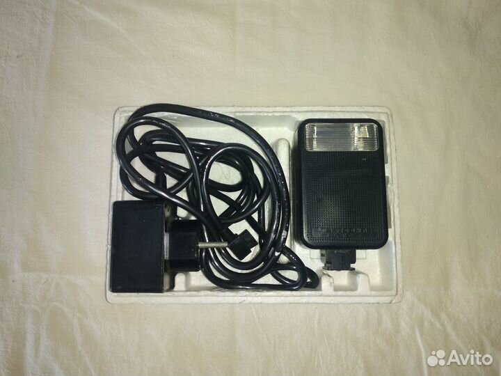 Фотоаппарат Зенит-11 с фотовспышкой