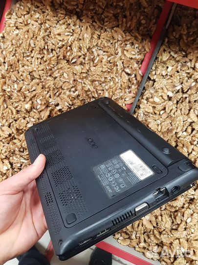 Нетбук Acer aspire one