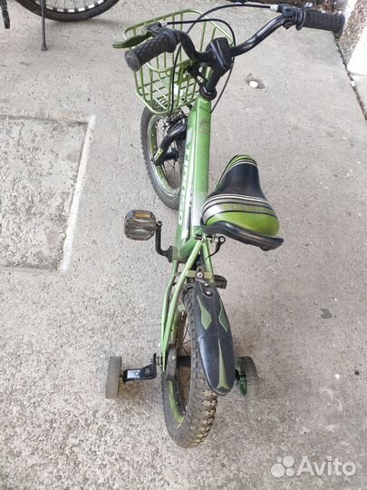 Велосипед детский с боковыми колесами
