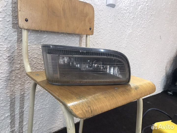 Туманка тойота карина 98-01 левая