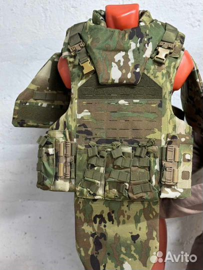Жилет военный
