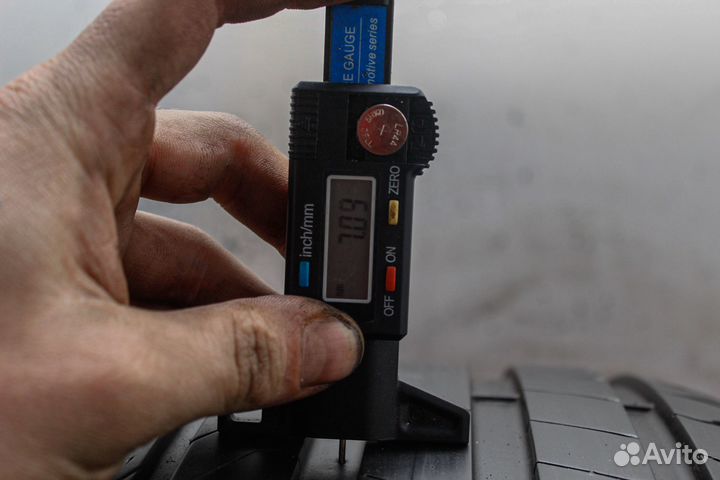 Pirelli Scorpion 255/45 R19 100V