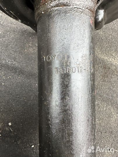 Амортизатор передний правый Toyota rav 4 40