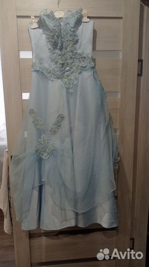 Вечернее платье