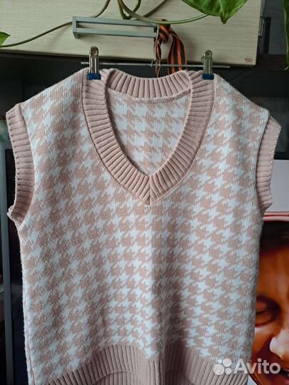 Жилетка женская