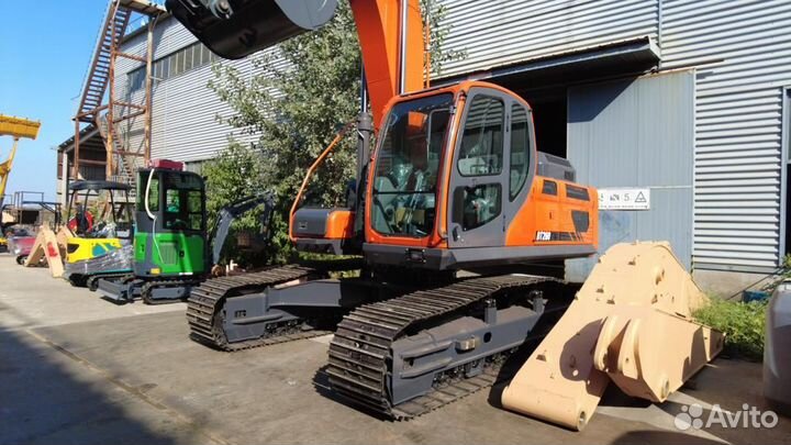 Гусеничный экскаватор Dootec DT-230, 2023