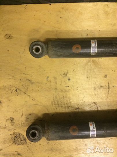 Задняя стойка правая/левая Chevrolet Cobalt 2002-2