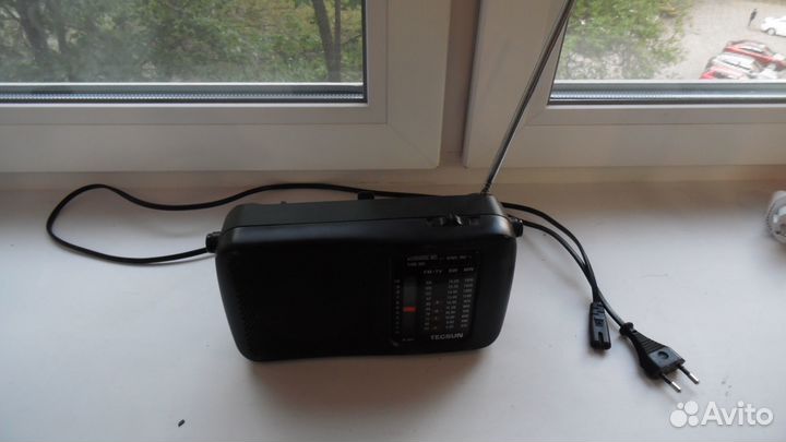 Радиоприемник-часы-будильник