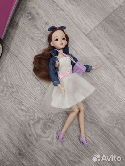 Машина для Барби с куклами