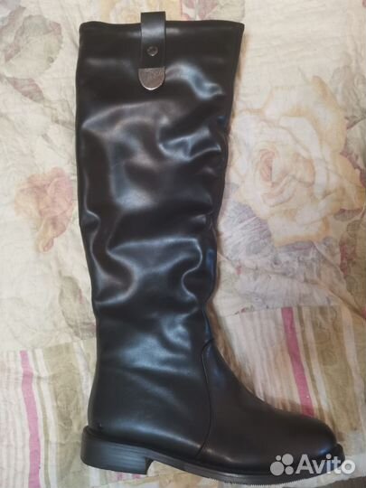 Зимние женские сапоги 39