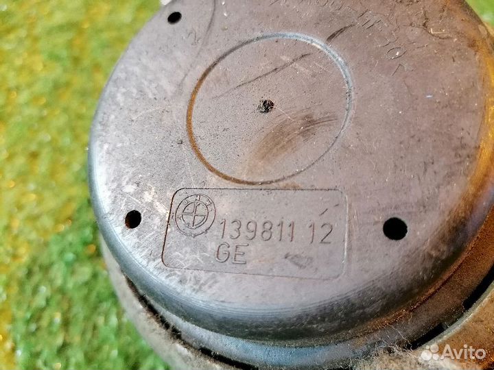 Опора двигателя (подушка двс) 13981112 BMW 3-serie