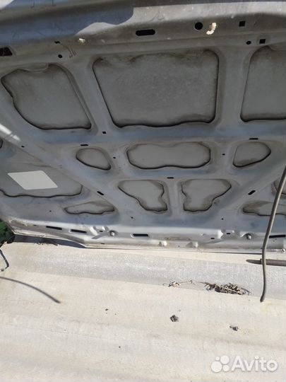 Капот subaru impreza 2000г