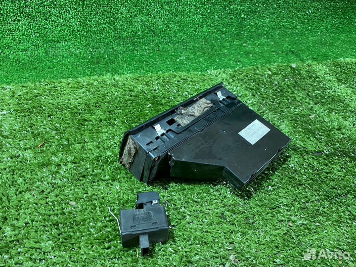 Кнопки стеклоподьемников BMW X5 E53