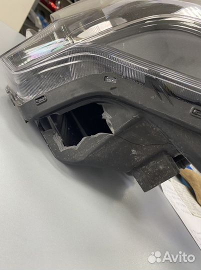 Фара передняя левая Kia Rio 4 2020