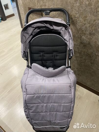 Прогулочная коляска Carrello Bravo Plus