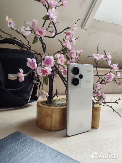 Xiaomi Redmi Note 13 Pro+, 8/256 ГБ