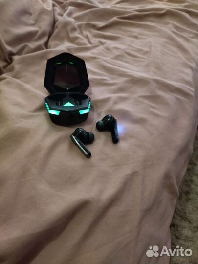 Беспроводные наушники TWS